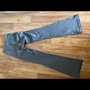 Size 4 Sold out online Lululemon!!!! Flare Groove pants
